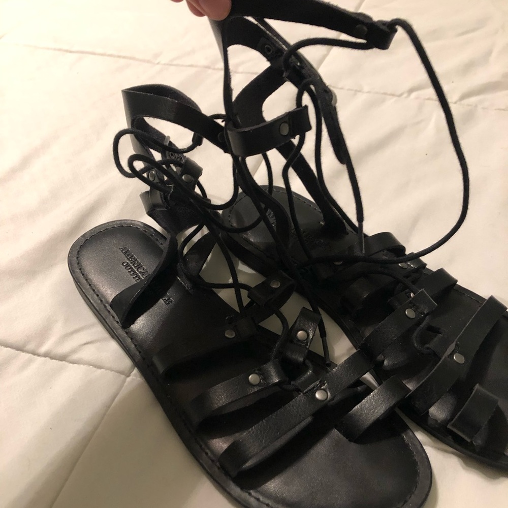 AE Black lace up sandals (like new)